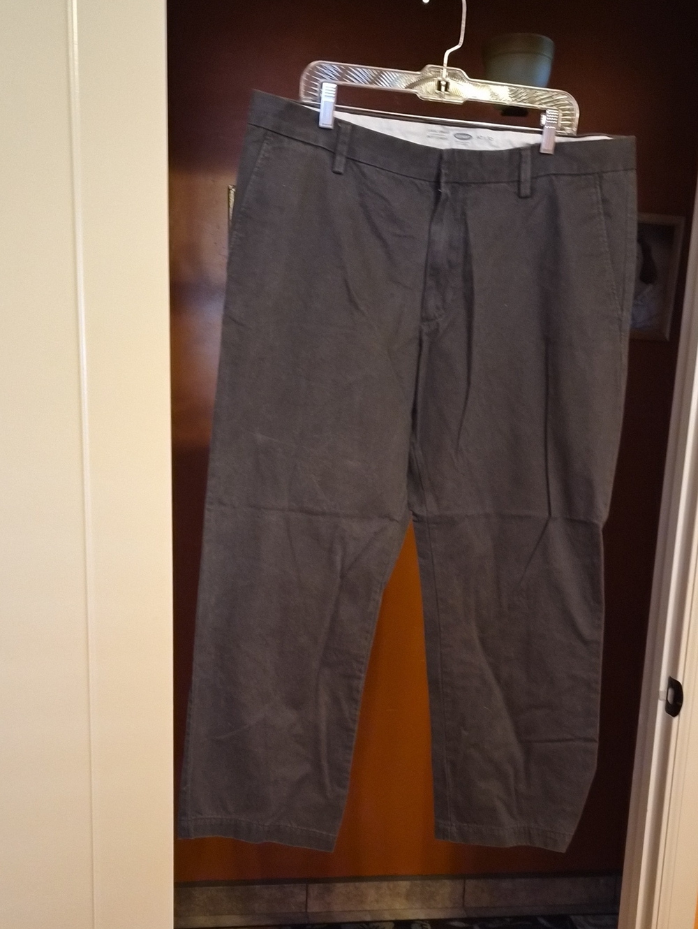 Old Navy Men's Gray Straight-Leg Pants
